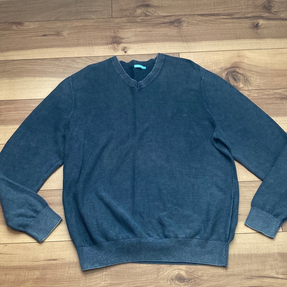 J McLaughlin Gray Blue V-Neck Sweater
